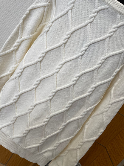 Pull Torsadé ornementé en laine Lv