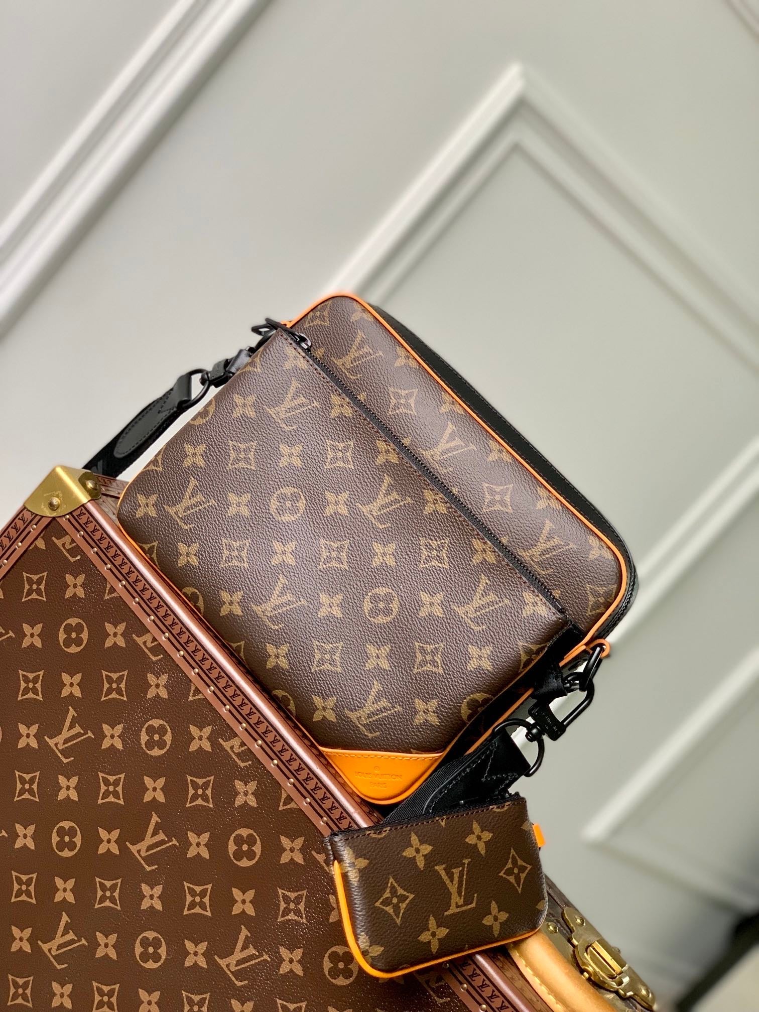 Sac Trio Messenger  brown 10/10 facture