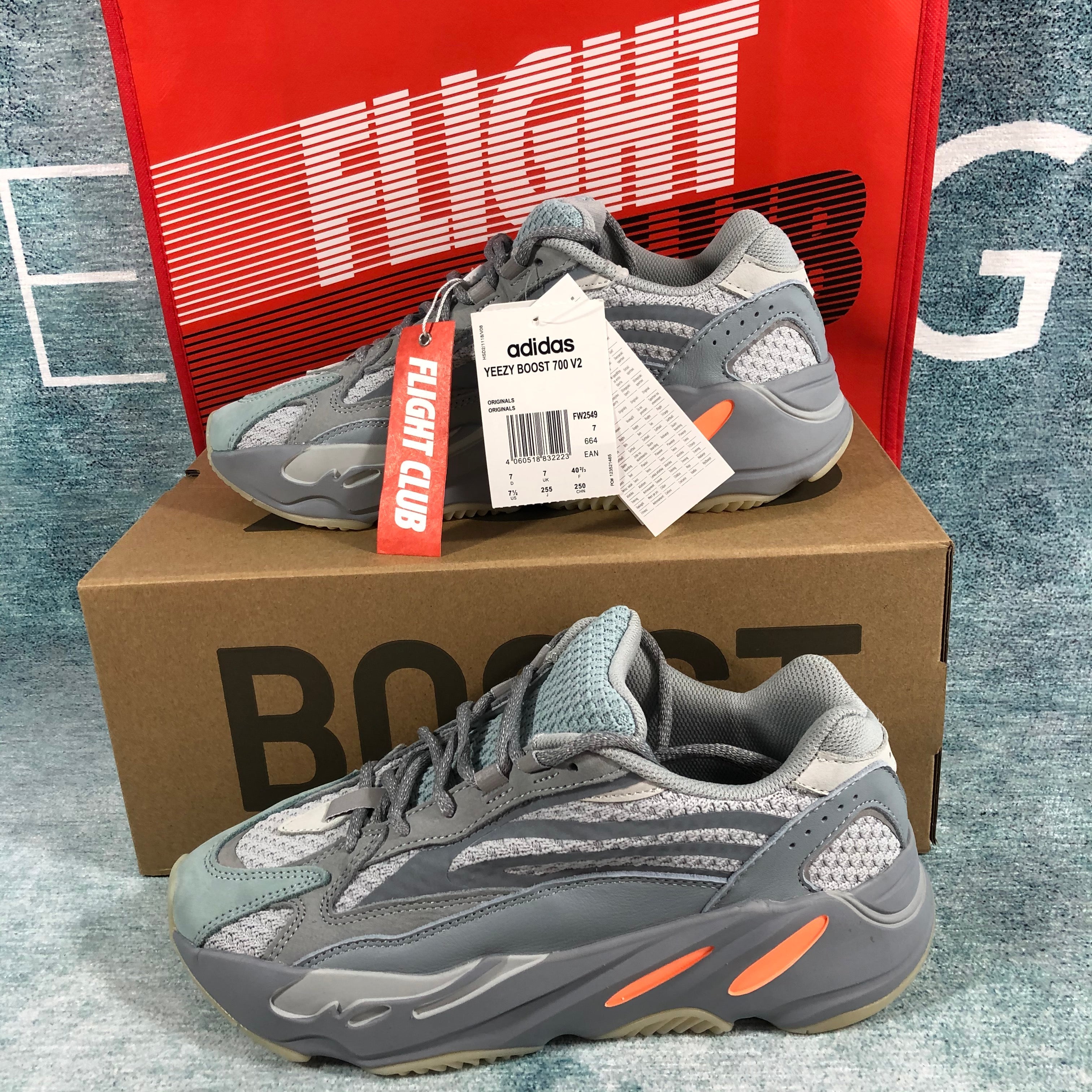 Yz Boost 700 V2 “Inertia” Flight club Authentification ✔️ 1:1