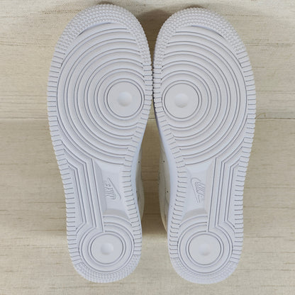 Af1 x Lv Full white Catégorie A