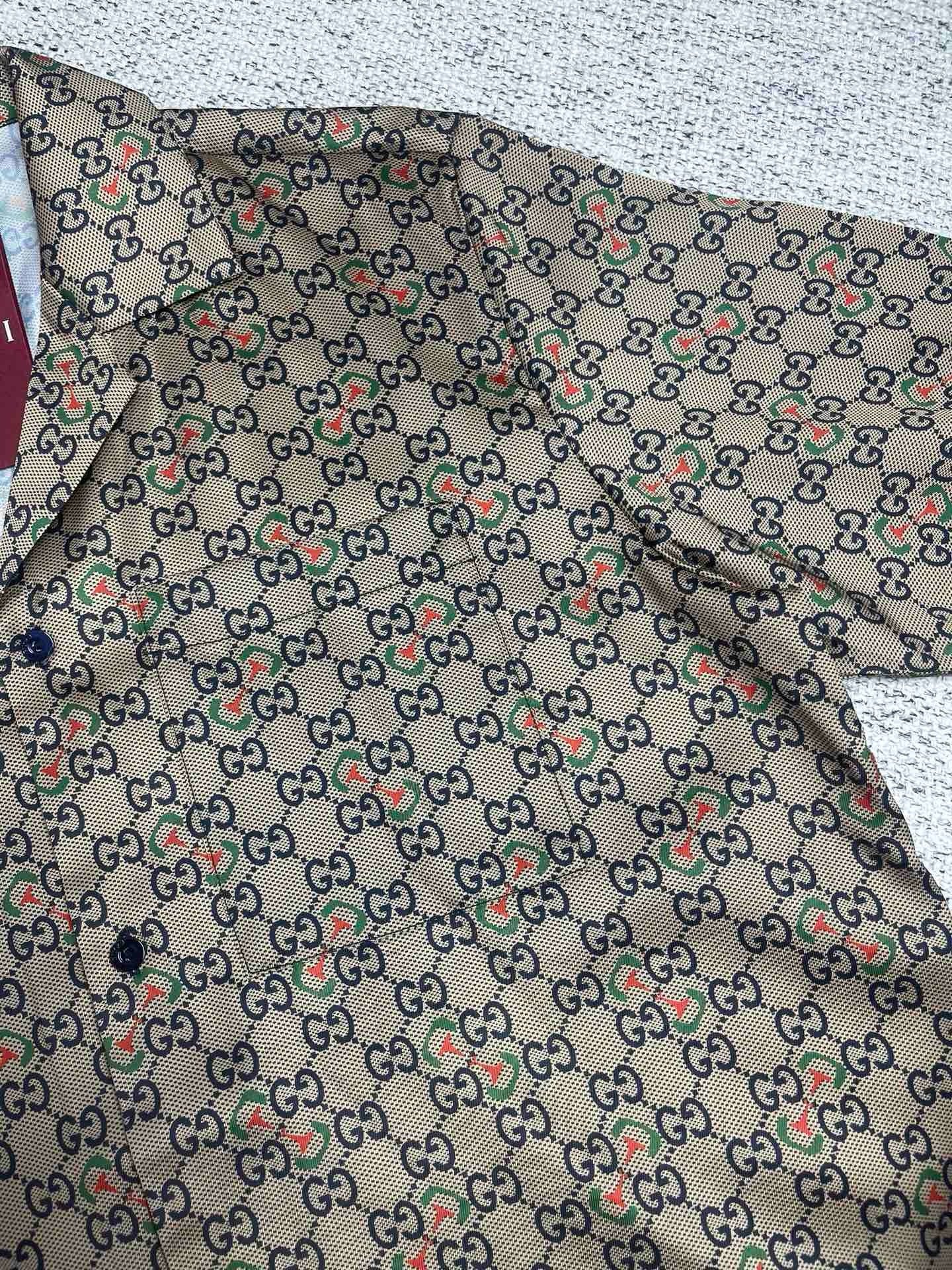 Chemise en soie GG
