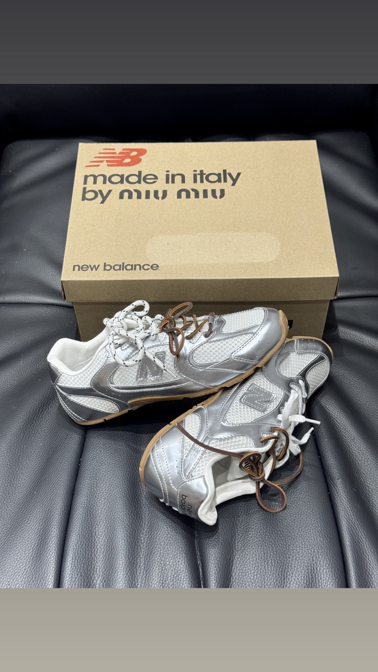 New B 530 SL Miu Miu Metallic Argenté (femme)