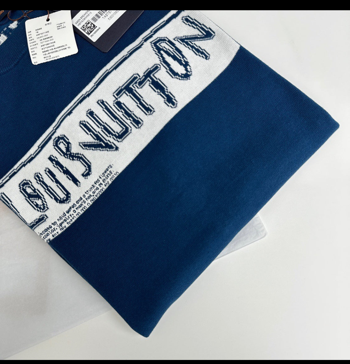 Lv-T-Shirt