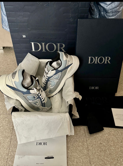 SNEAKERS B30 V3 VERSION BIEN LISSE BLEU CIEL RÉFLECTIVE RÉACTION CORRECTES  FACTURE PACKAGING COMPLET