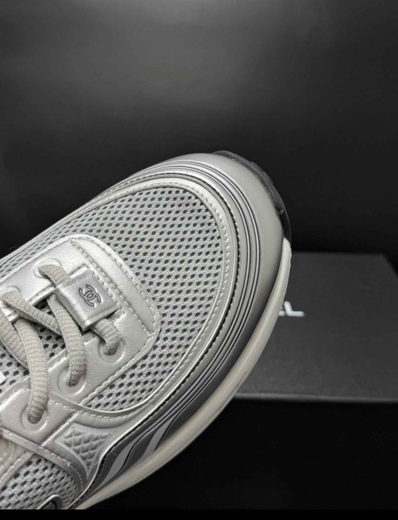Sneakers Chanl ( EXCLU ) packaging complet facture