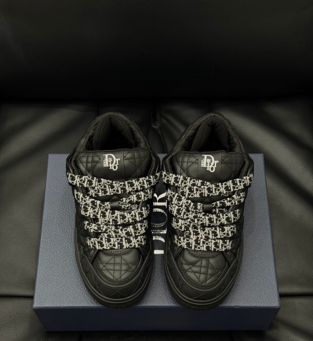 Sneakers B9 CD 10/10