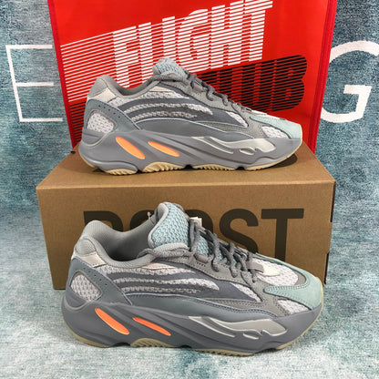 Yz Boost 700 V2 “Inertia” Flight club Authentification ✔️ 1:1