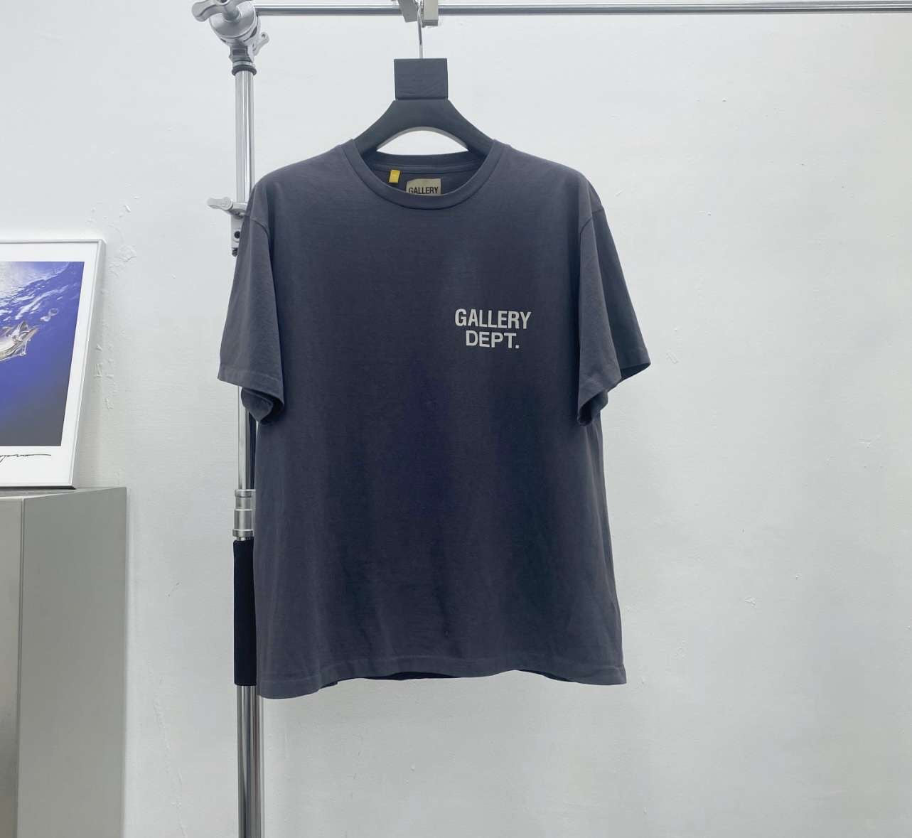 DEPT Gallery T-shirt