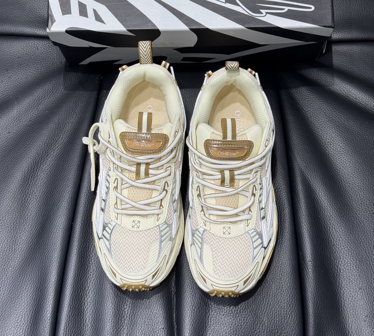 Off Wht Be Right Back beige