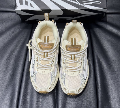 Off Wht Be Right Back beige