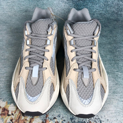ADD Boost 700 V2 Cream Flight club Authentification ✔️ 1:1 factures