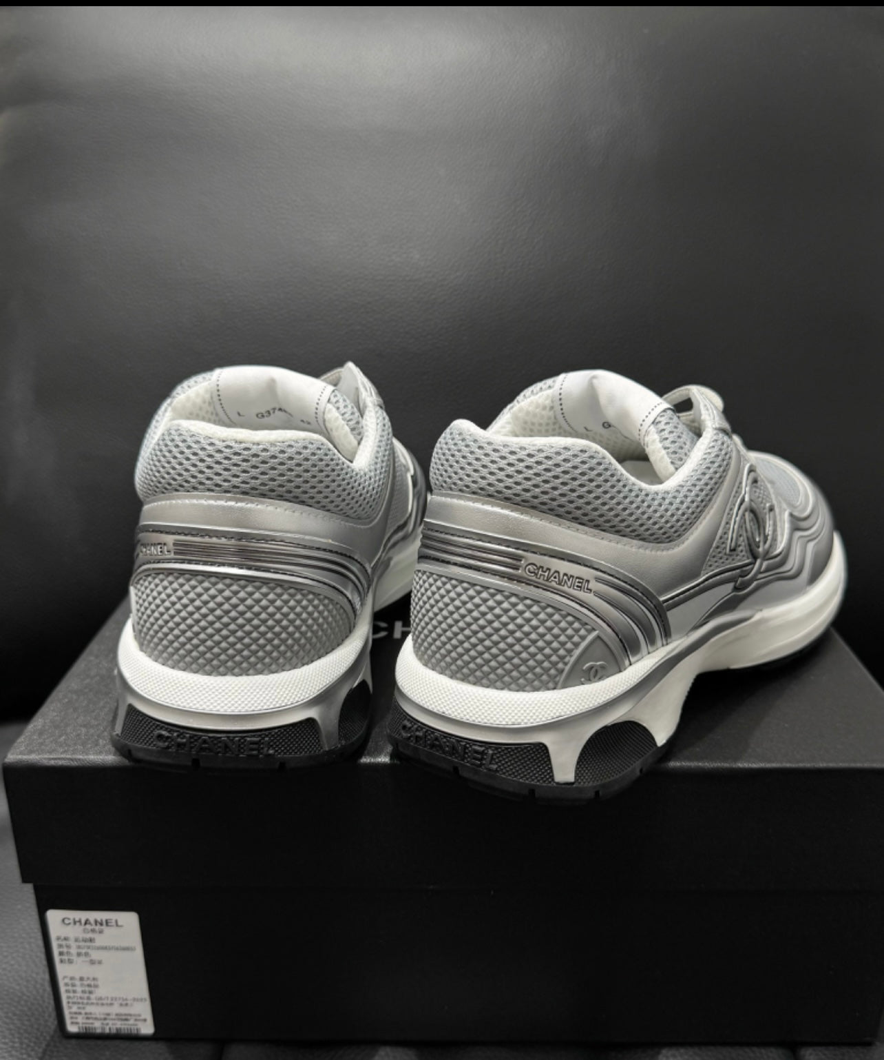 Sneakers Chanl ( EXCLU ) packaging complet facture