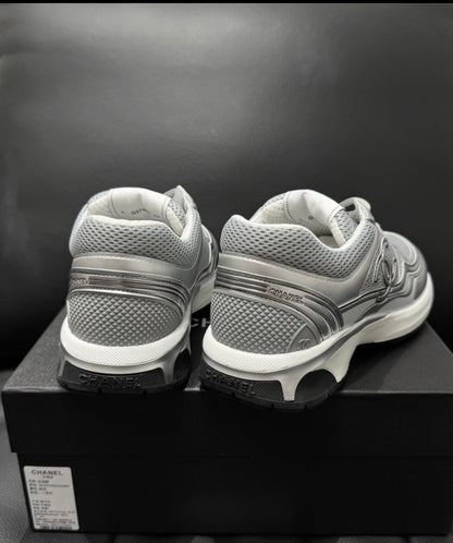Sneakers Chanl ( EXCLU ) packaging complet facture