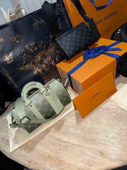 Sac keepall Grey vert 25 facture 10/10 📦🚚⚡️