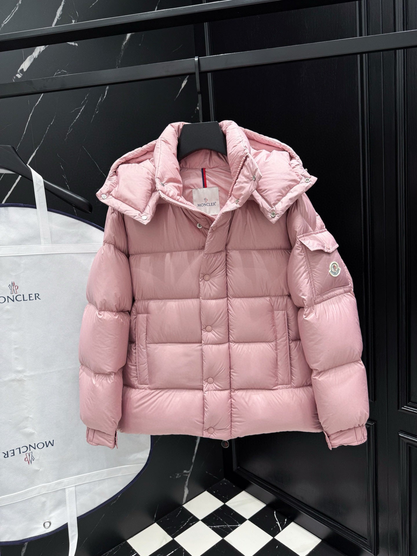 Doudoune Moncl’r Maya Rose    2025 95% 10/10 FEMME