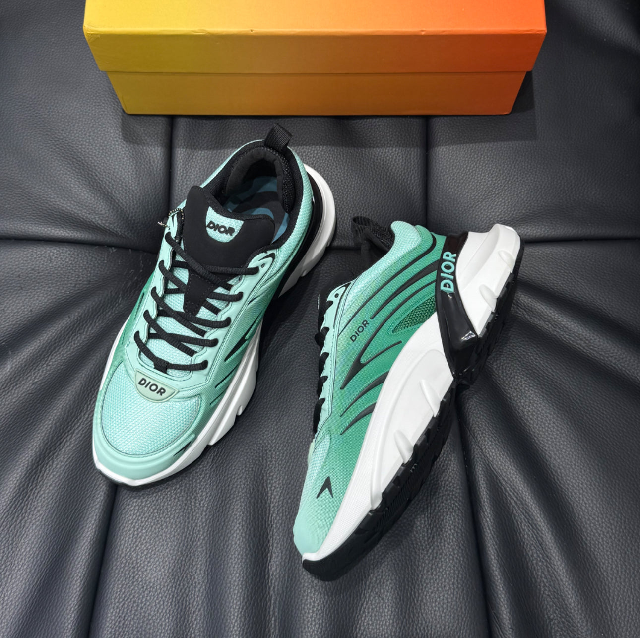 Sneaker B44 Blade CD AND LEWIS HAMILTON – ÉDITION LIMITÉE ET NUMÉROTÉE Maille technique vert gradient et tissu technique vert gradien