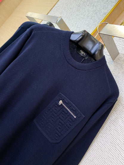 Pull en laine bleu marine FF 10/10