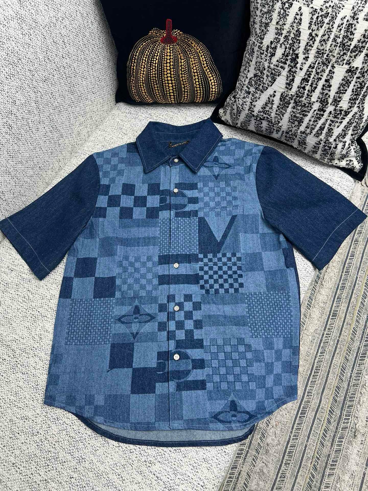 Chemise lv  manches courtes imprimée en denim