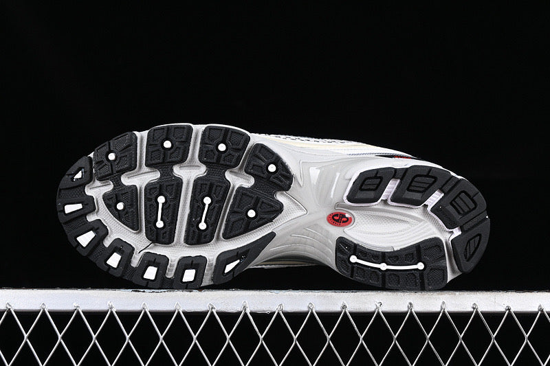 Neue B-Sneaker 740