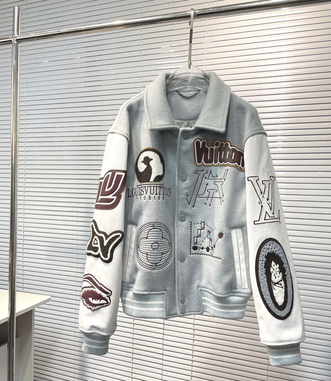 Veste Lv Limited Édition 2023