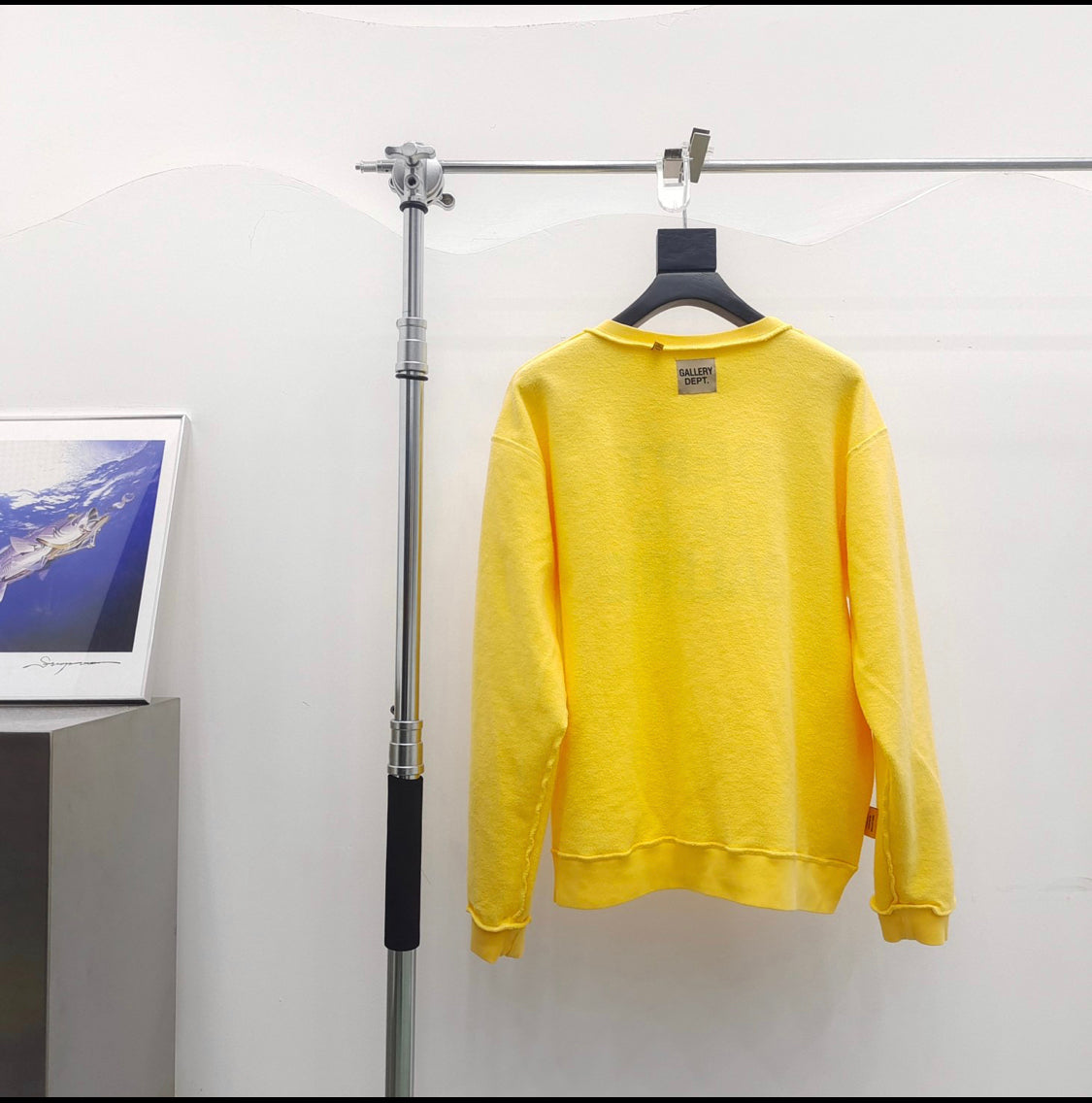 Gelber Schweiß Galerieabteilung fr