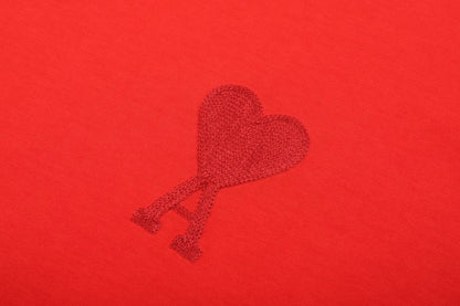 T-shirt rouge à petit logo ami de cœur rouge