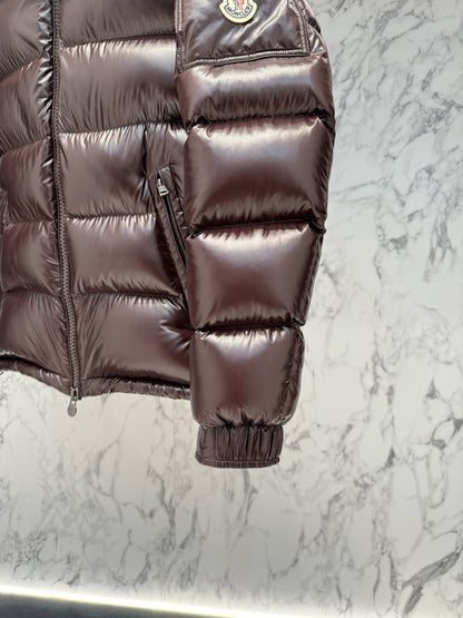 Doudoune Moncl’r Maya bordeaux   2025 95% 10/10
