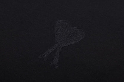 T-shirt noir  à petit logo ami de cœur noir