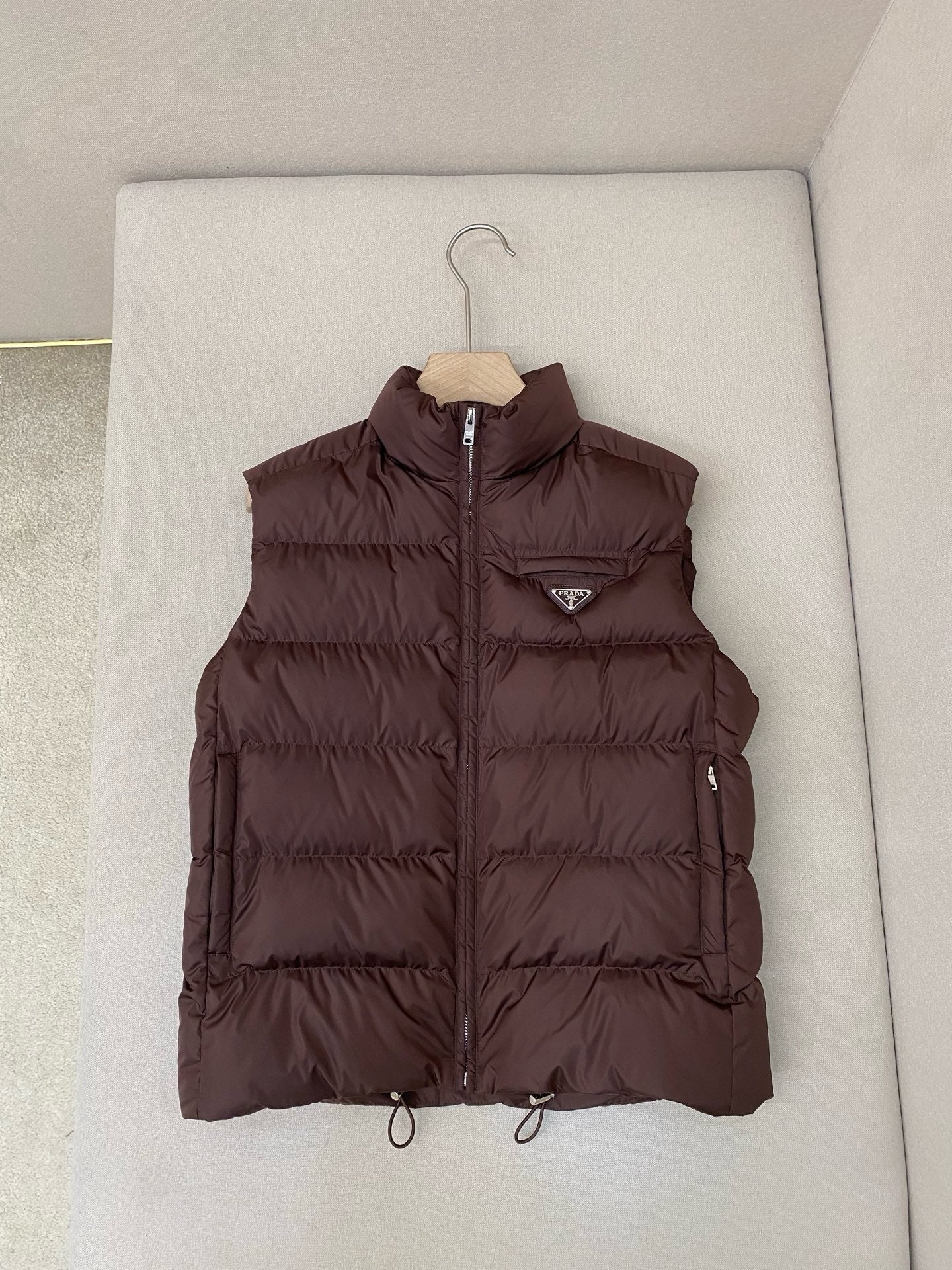 Veste en re-nylon Prda Bordeaux  10/10