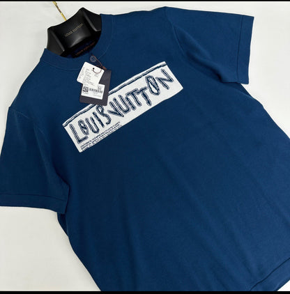 Lv-T-Shirt
