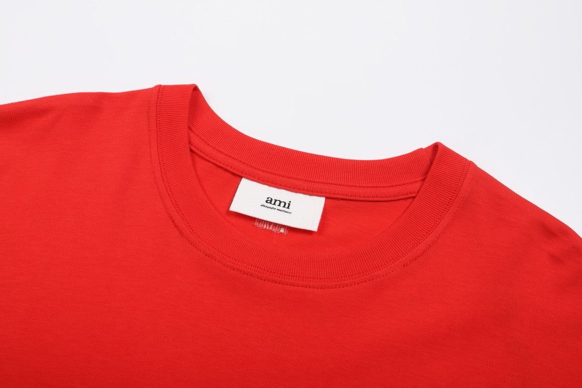 T-shirt rouge  à logo ami de cœur rouge