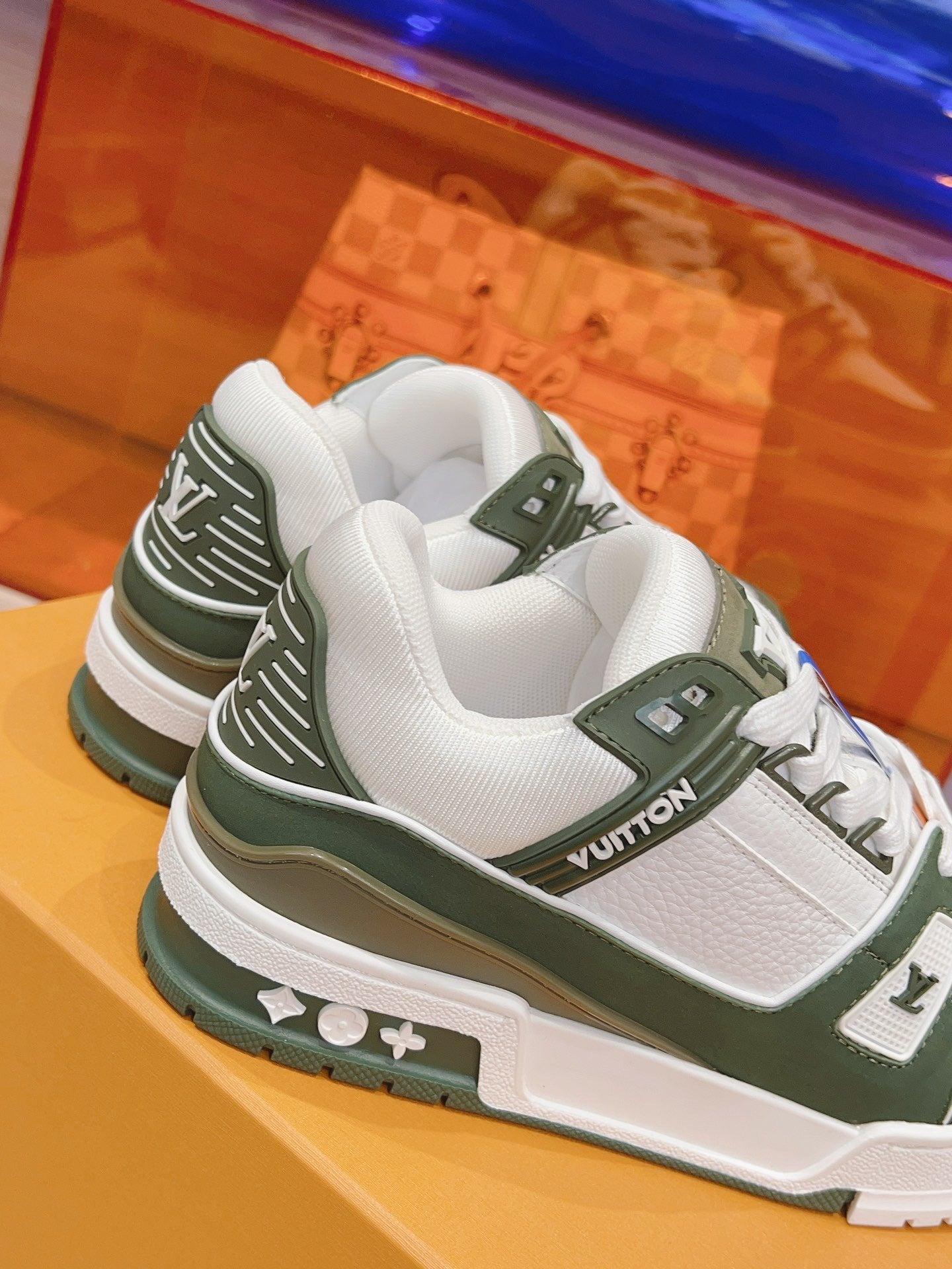 Sneakers Lv Trainers kaki facture