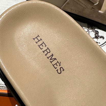 Claquette Hrms Chypre