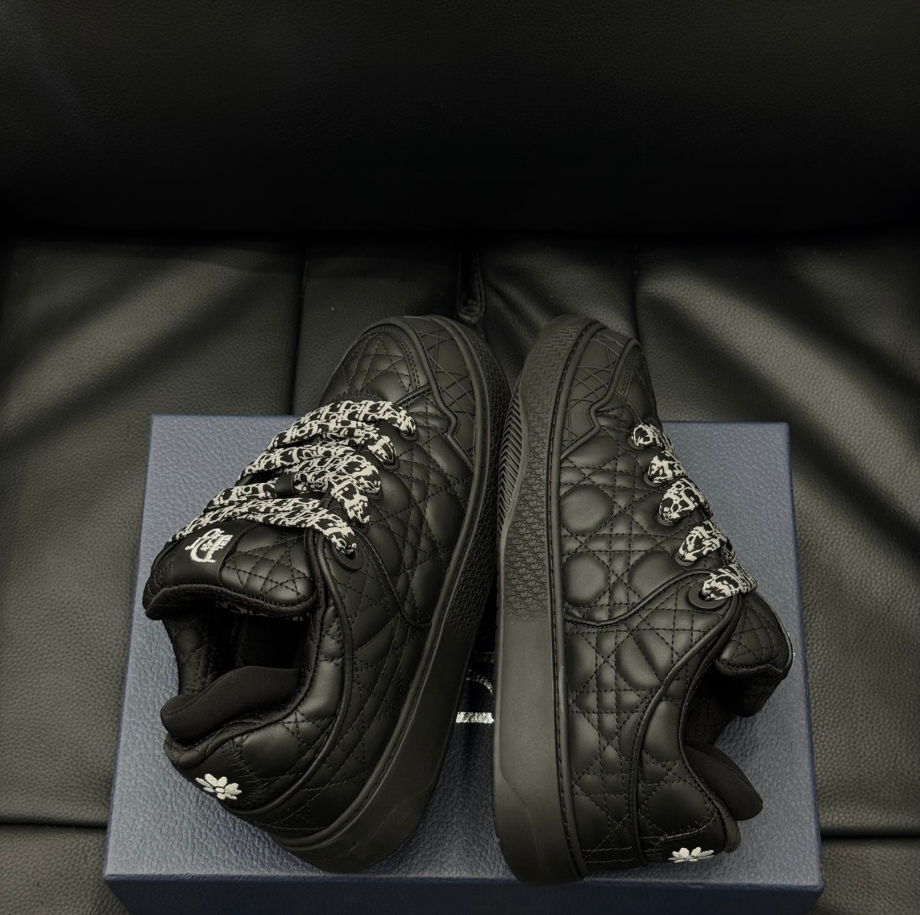Sneakers B9 CD 10/10