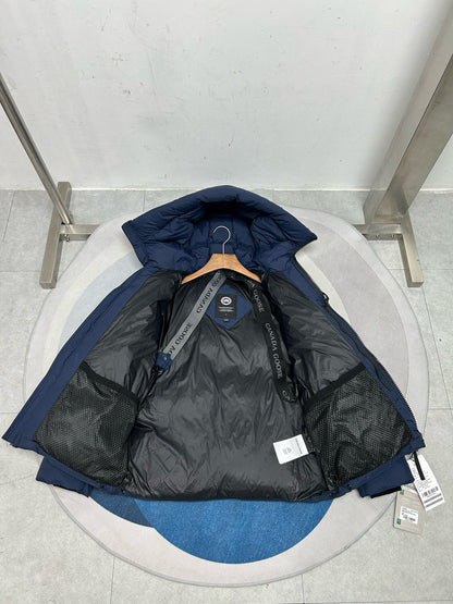 Canada-G Crofton Puffer  Bleu nuit  black label 10/10