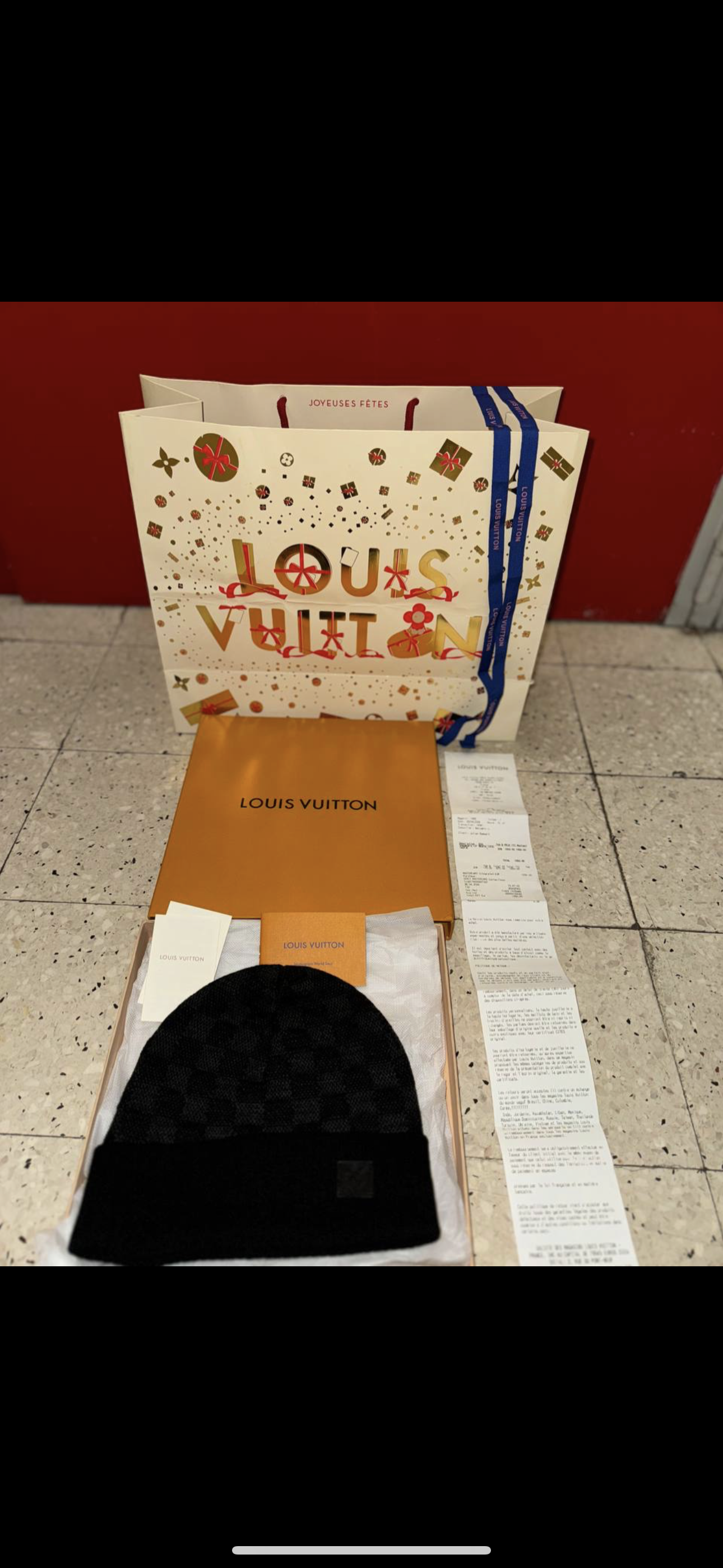 Bonnet Lv avec ticket