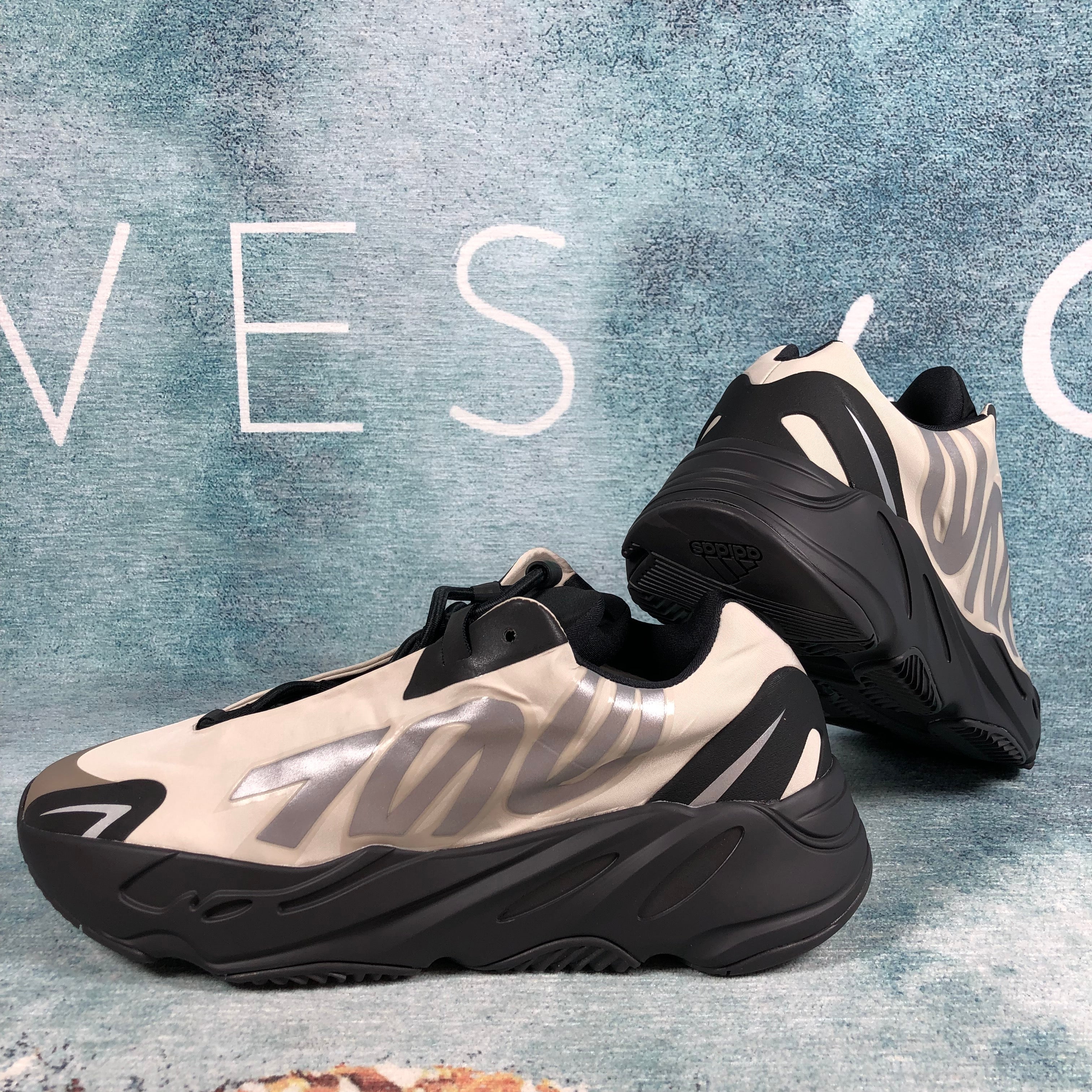 Boost 700 MNVN Bone Flight Club-Authentifizierung hinzufügen ✔️ 1:1-Rechnung