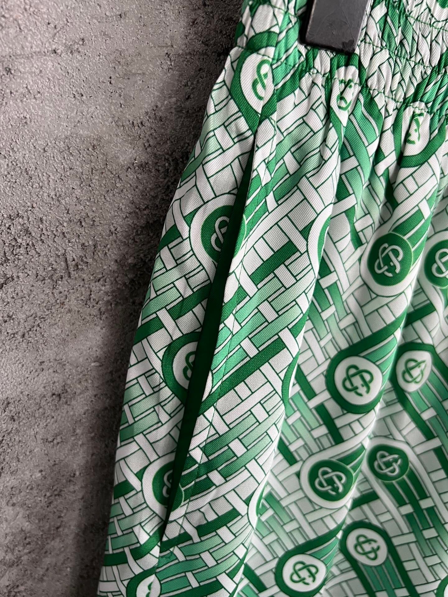 Short Casa B soie green