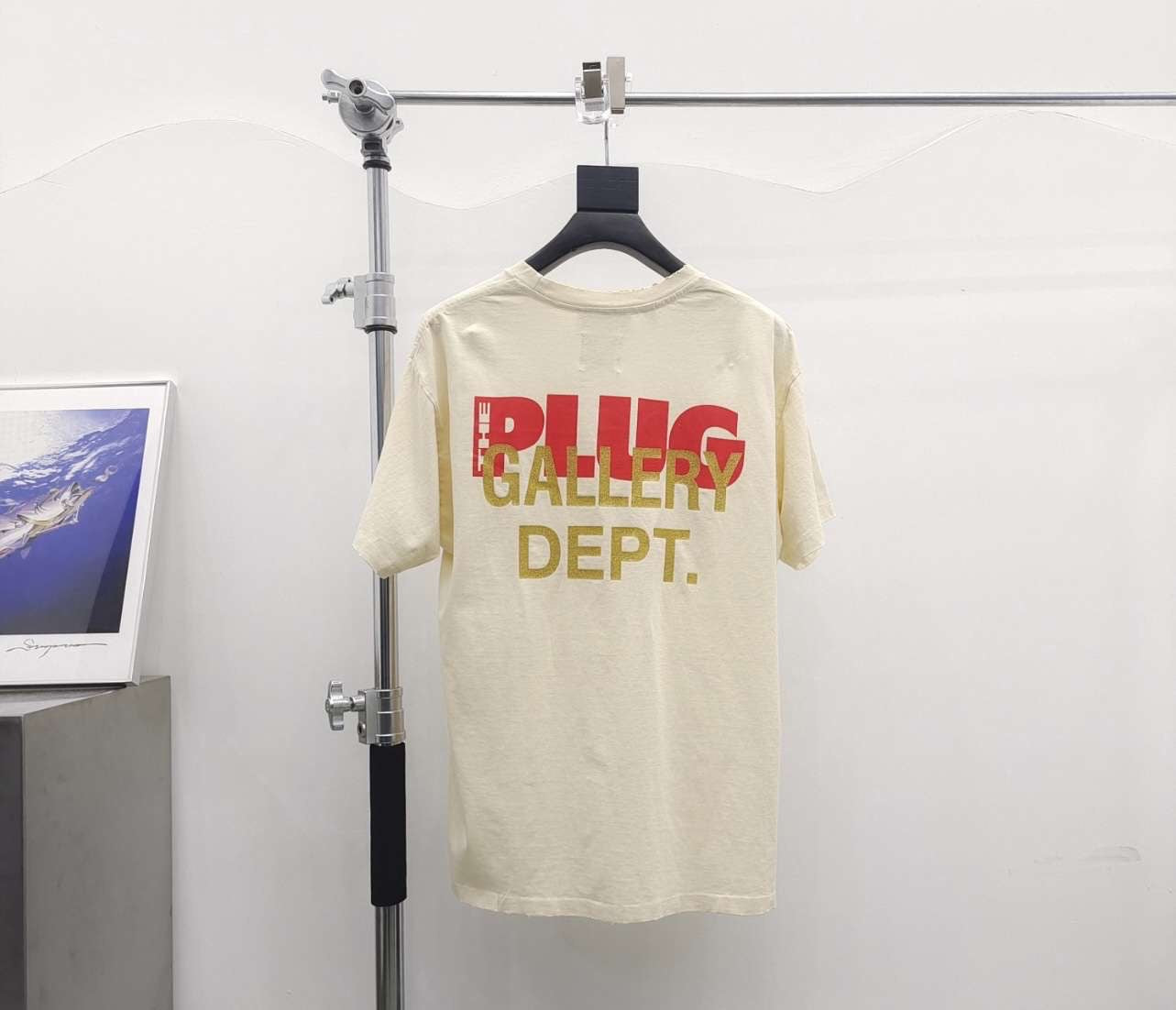 DEPT Gallery T-shirt
