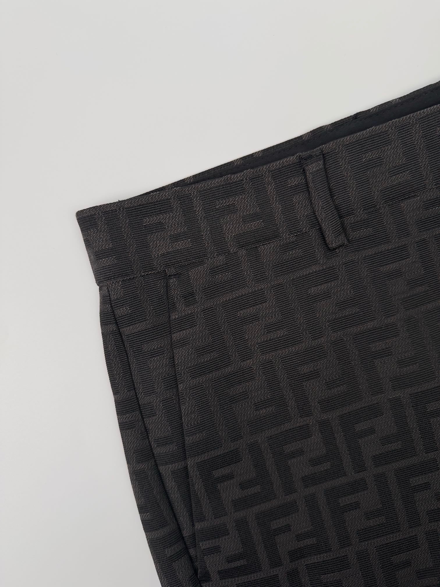 Black Bermuda FF