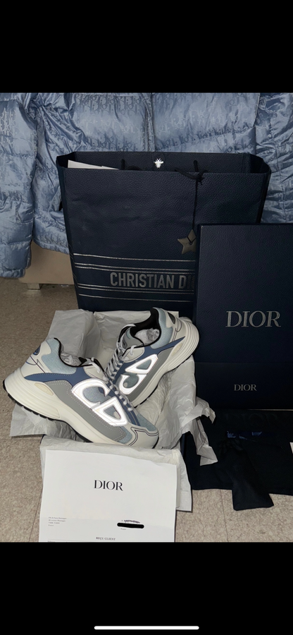 SNEAKERS B30 V3 VERSION BIEN LISSE BLEU CIEL RÉFLECTIVE RÉACTION CORRECTES  FACTURE PACKAGING COMPLET
