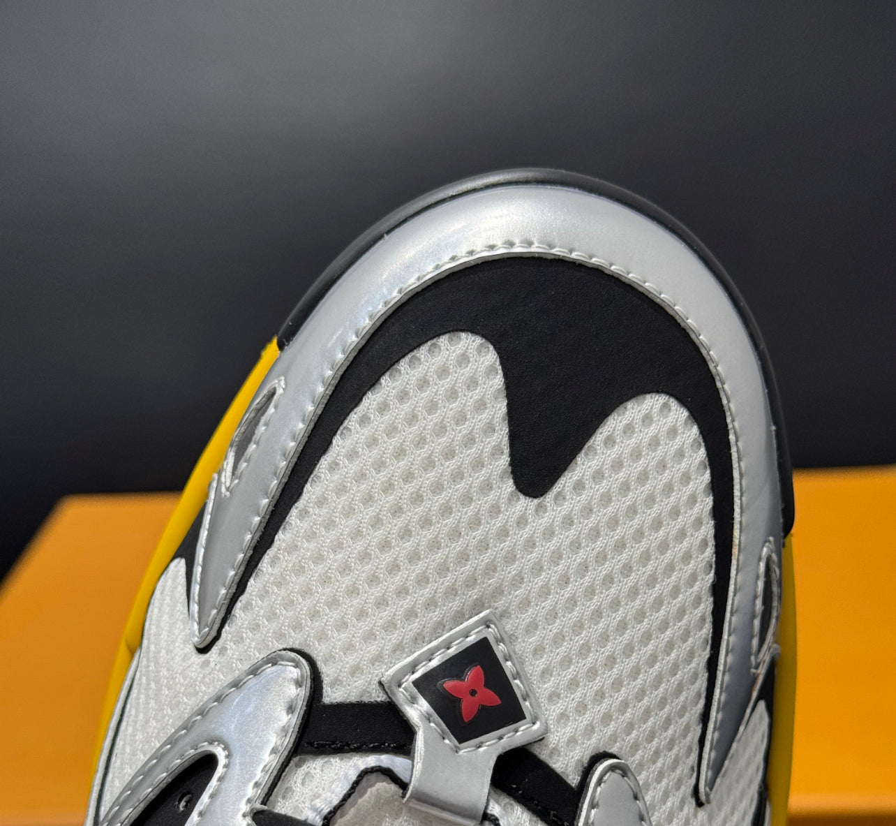 Sneakers Lv tatic facture