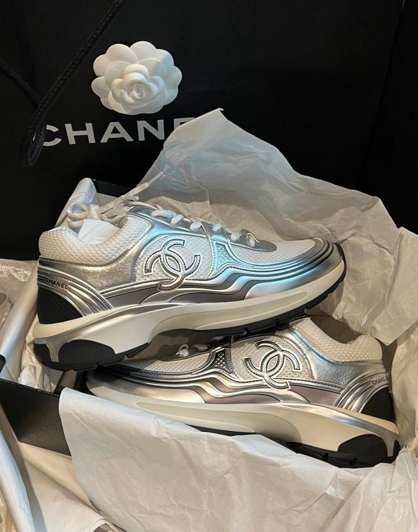 Sneakers Chanl ( EXCLU ) packaging complet facture 10/10