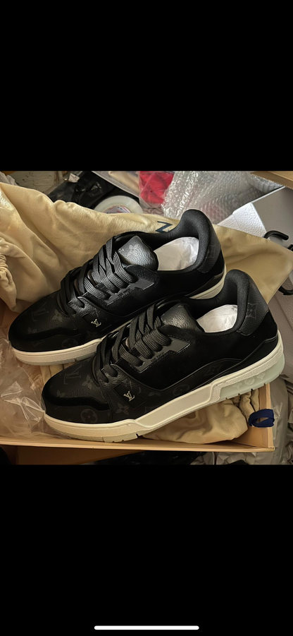 Sneakers Lv trainers black And white   2023 facture