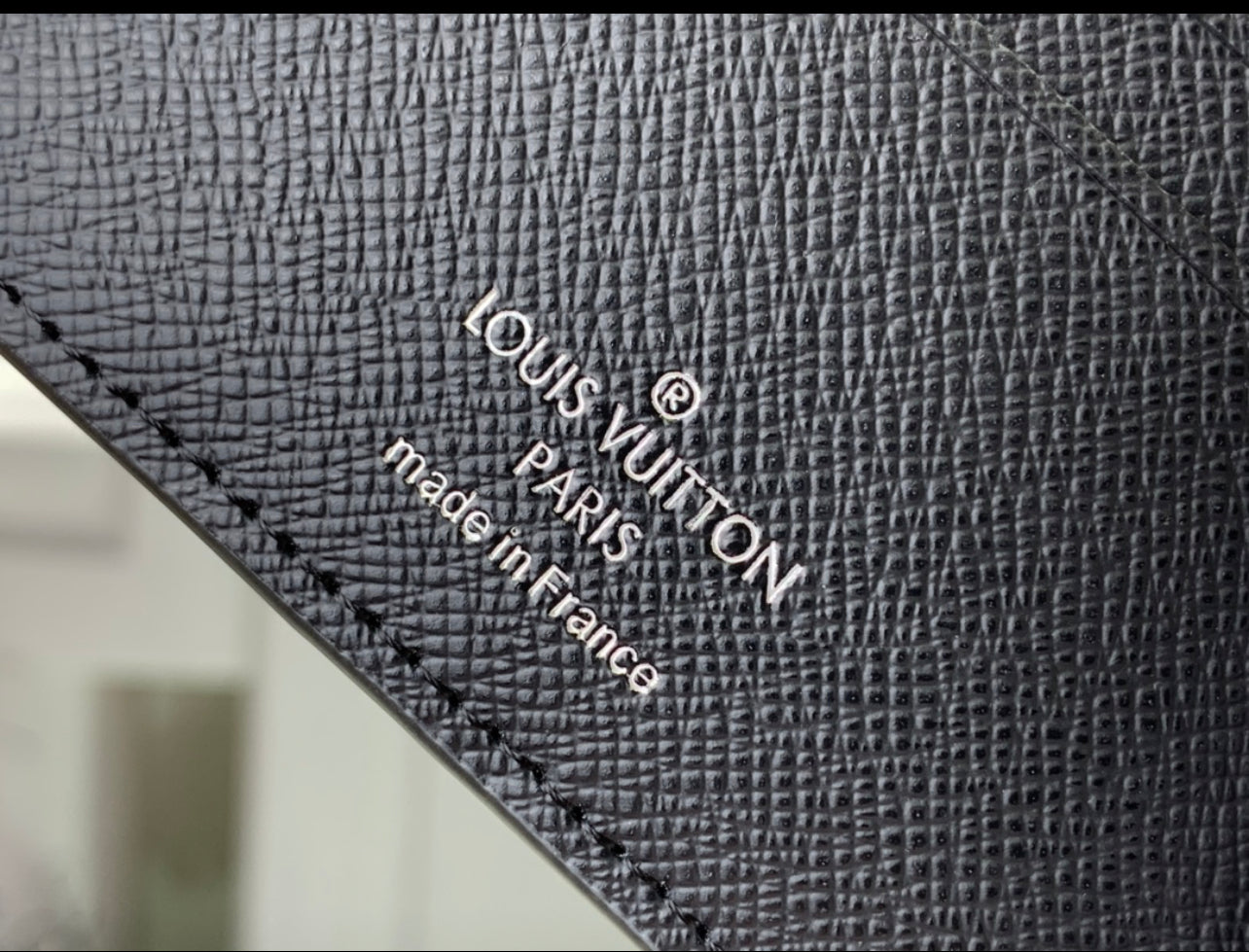 Lv coin purse and card holder