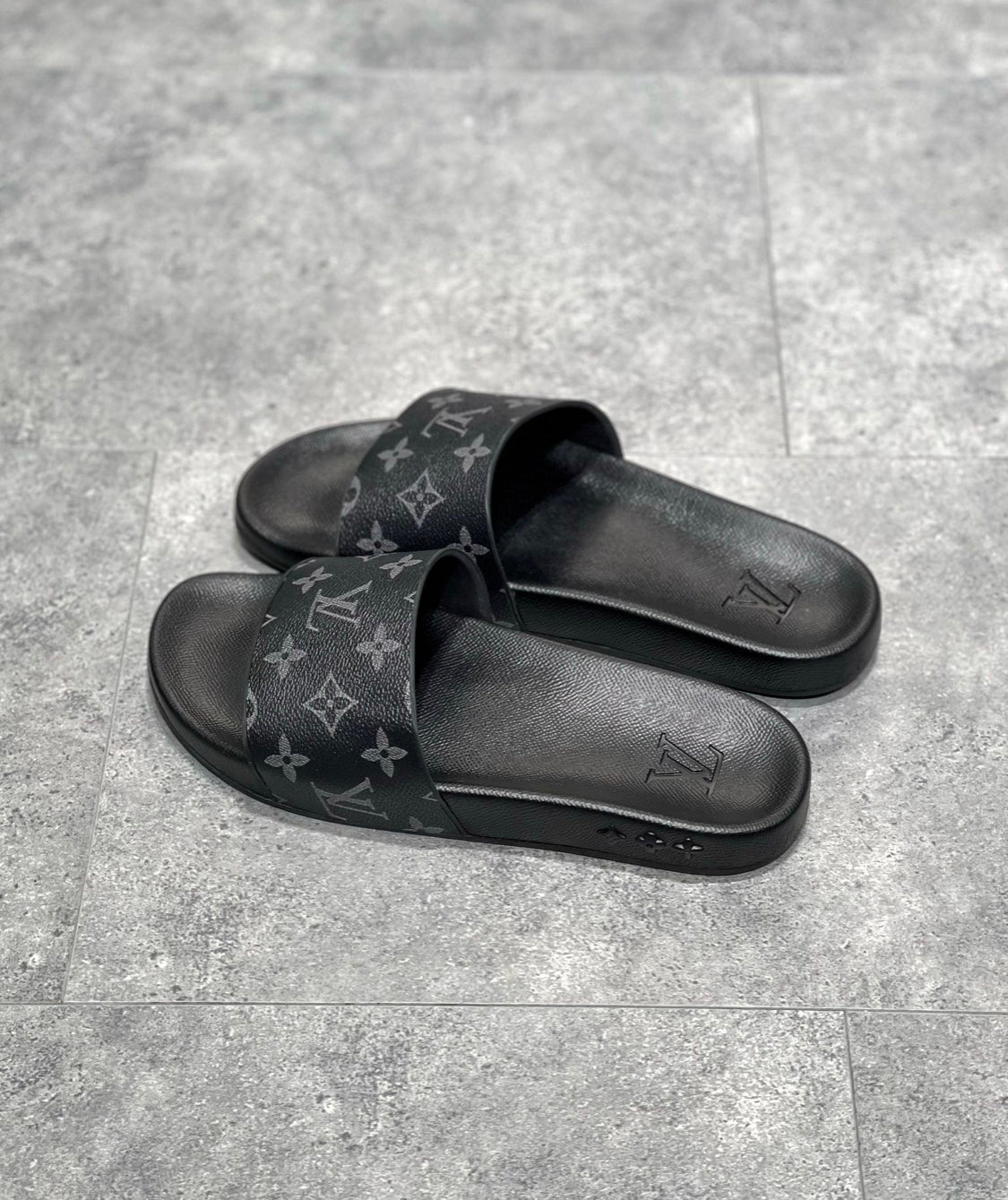 Lv mules water front invoice flip flops