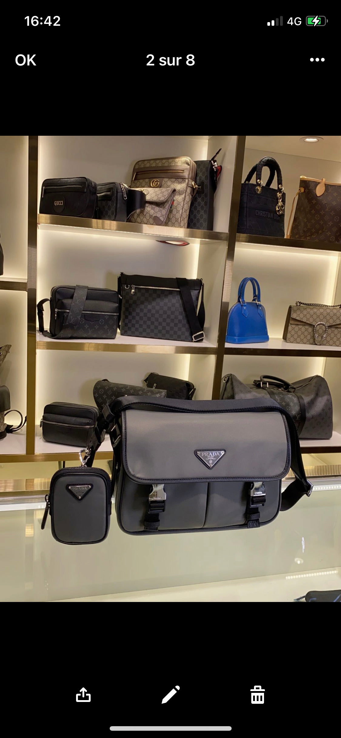 Graue PRD-Tasche. Große Rechnung