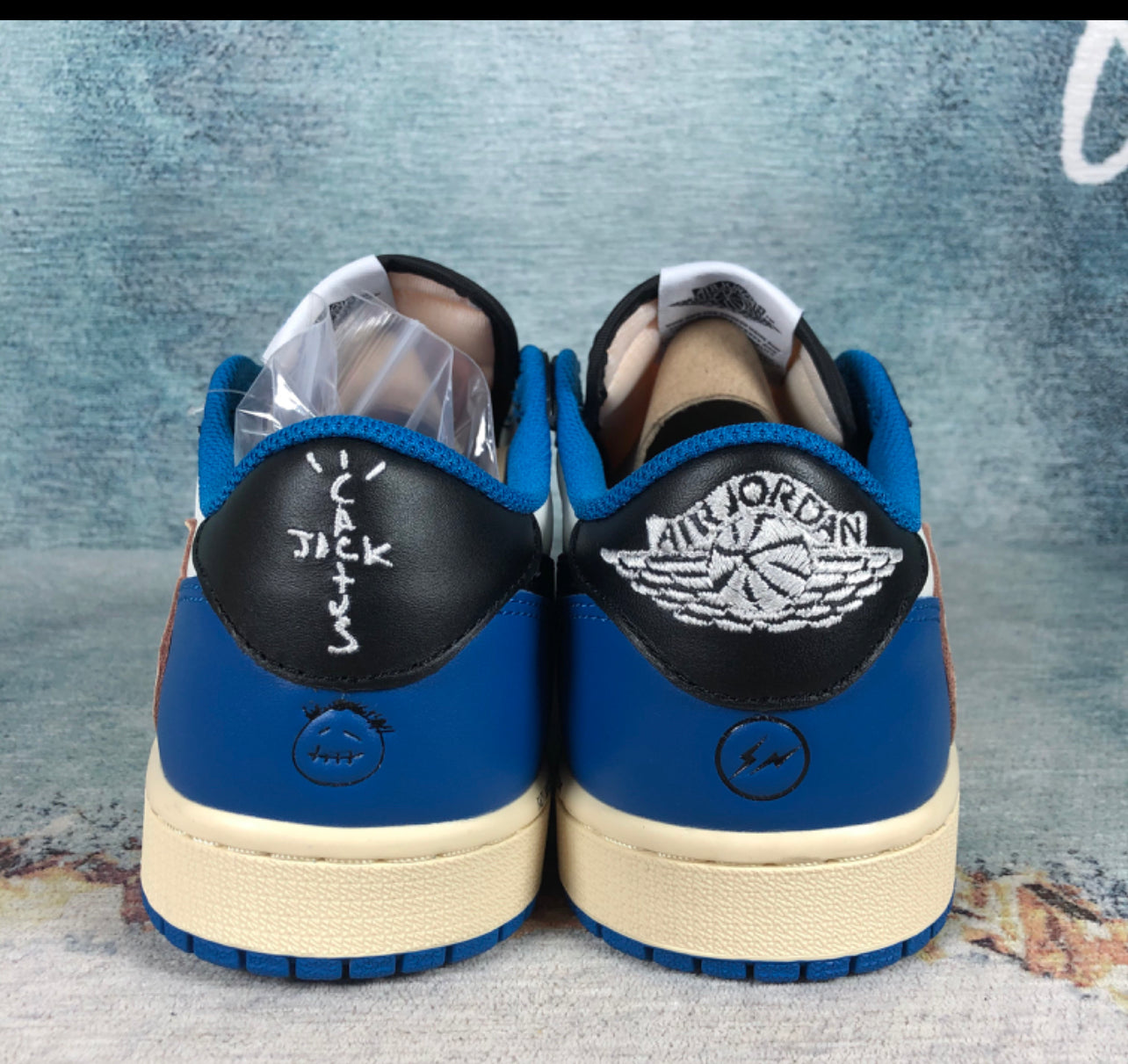 AJ low travis flight club