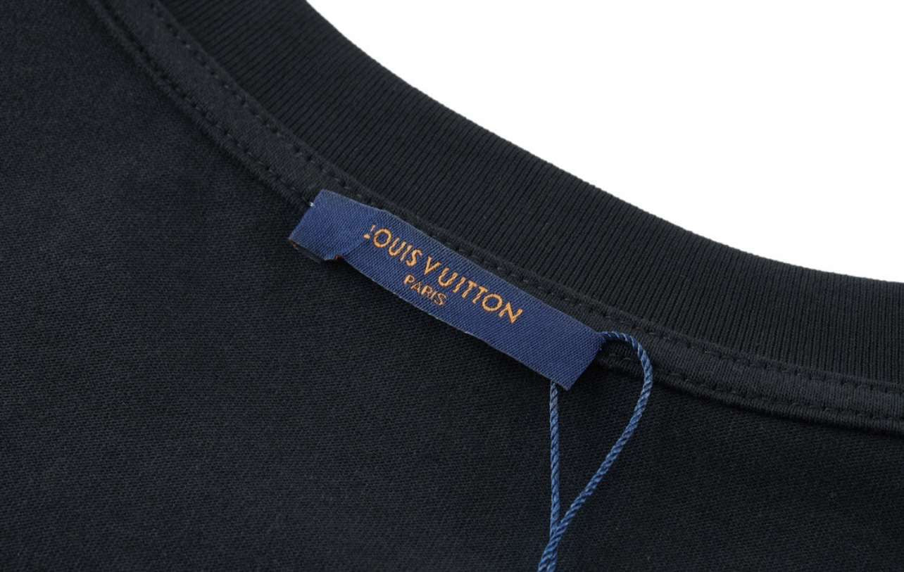 Louis black t-shirt