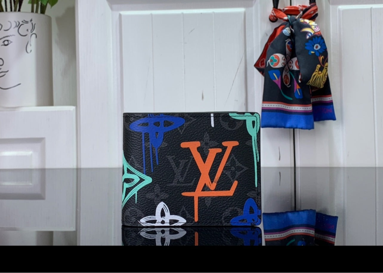 Lv coin purse and card holder
